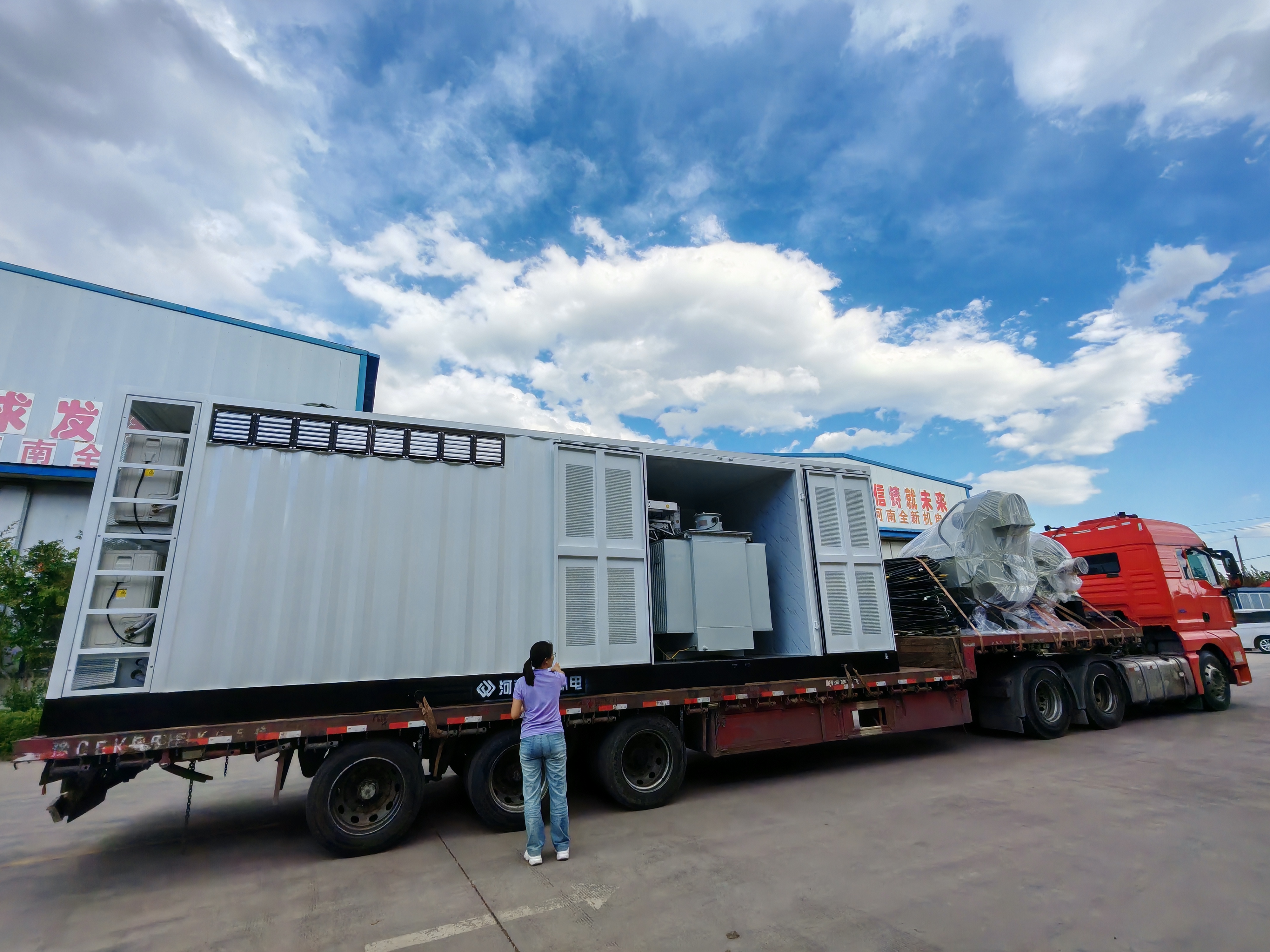 3150kva箱變配2台1200kw/660v正壓防爆電機（jī）發貨新疆